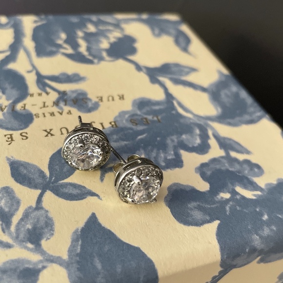 😍 Beautiful classy brilliant round crystal earrings - Picture 6 of 9